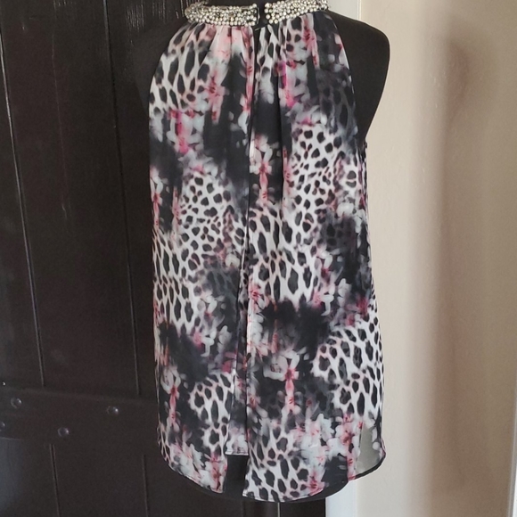 Jennifer Lopez shirt - Picture 5 of 7